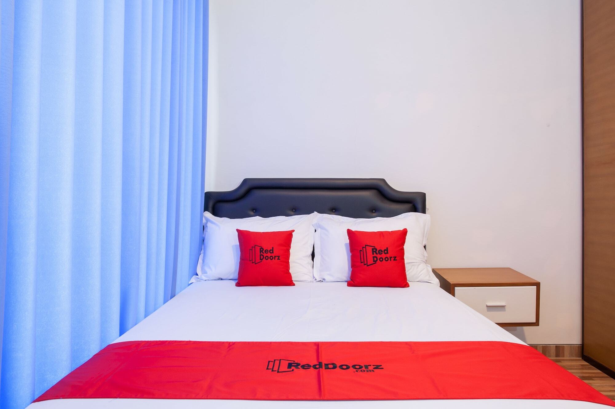 Reddoorz @ Lowokwaru Malang Kültér fotó