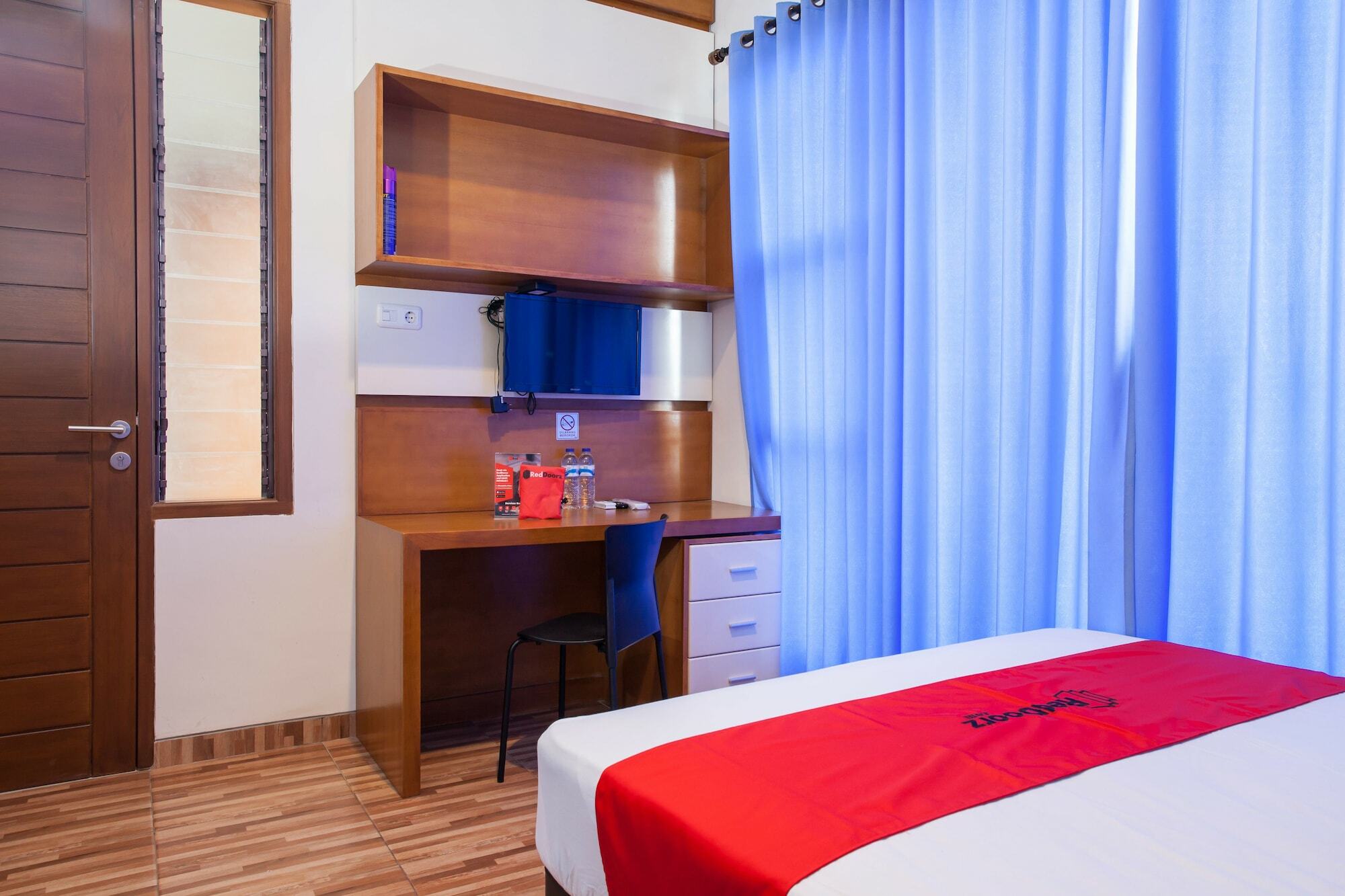 Reddoorz @ Lowokwaru Malang Kültér fotó